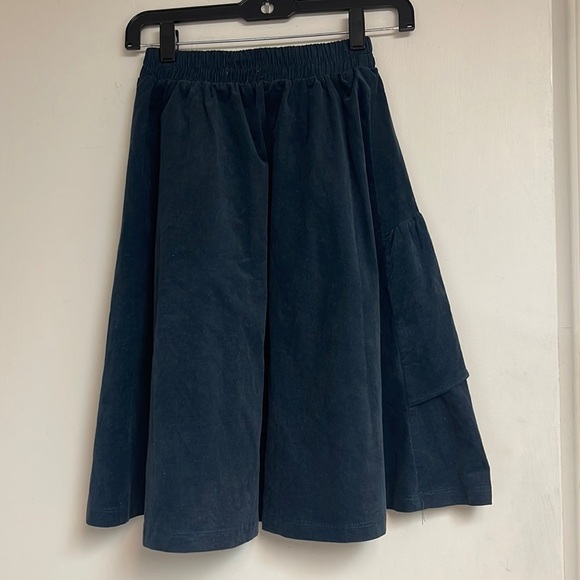 NWOT KIDICHIC Corduroy Alina skirt for girls with the ruffle in front size 14 - Picture 3 of 3